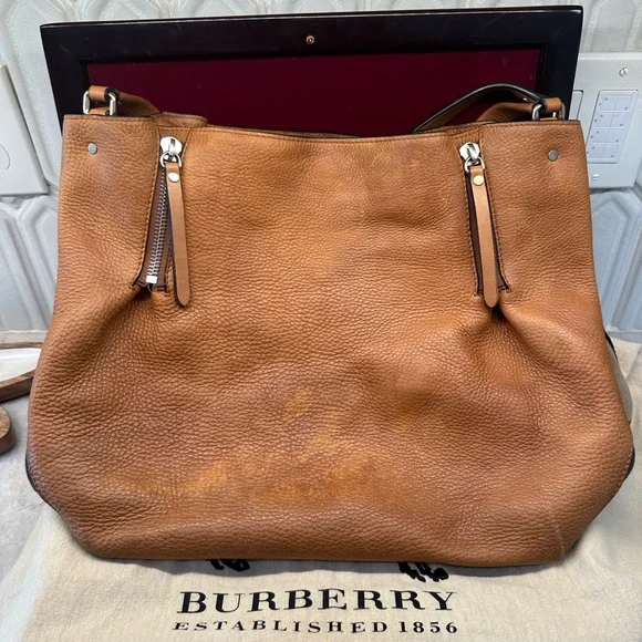 Burberry Maidstone Tote Tan Leather Shoulder Bag - Picture 9 of 16